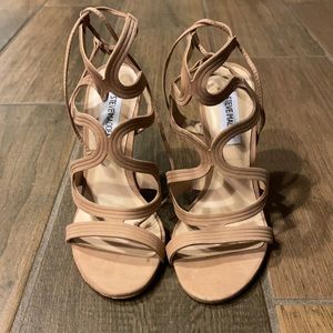 Nude Size 6 Ava Sandal by Steve Madden. Never Worn.